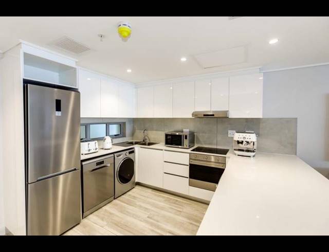 2 BEDROOM APARTMENT FOR SALE IN UMHLANGA ROCKS